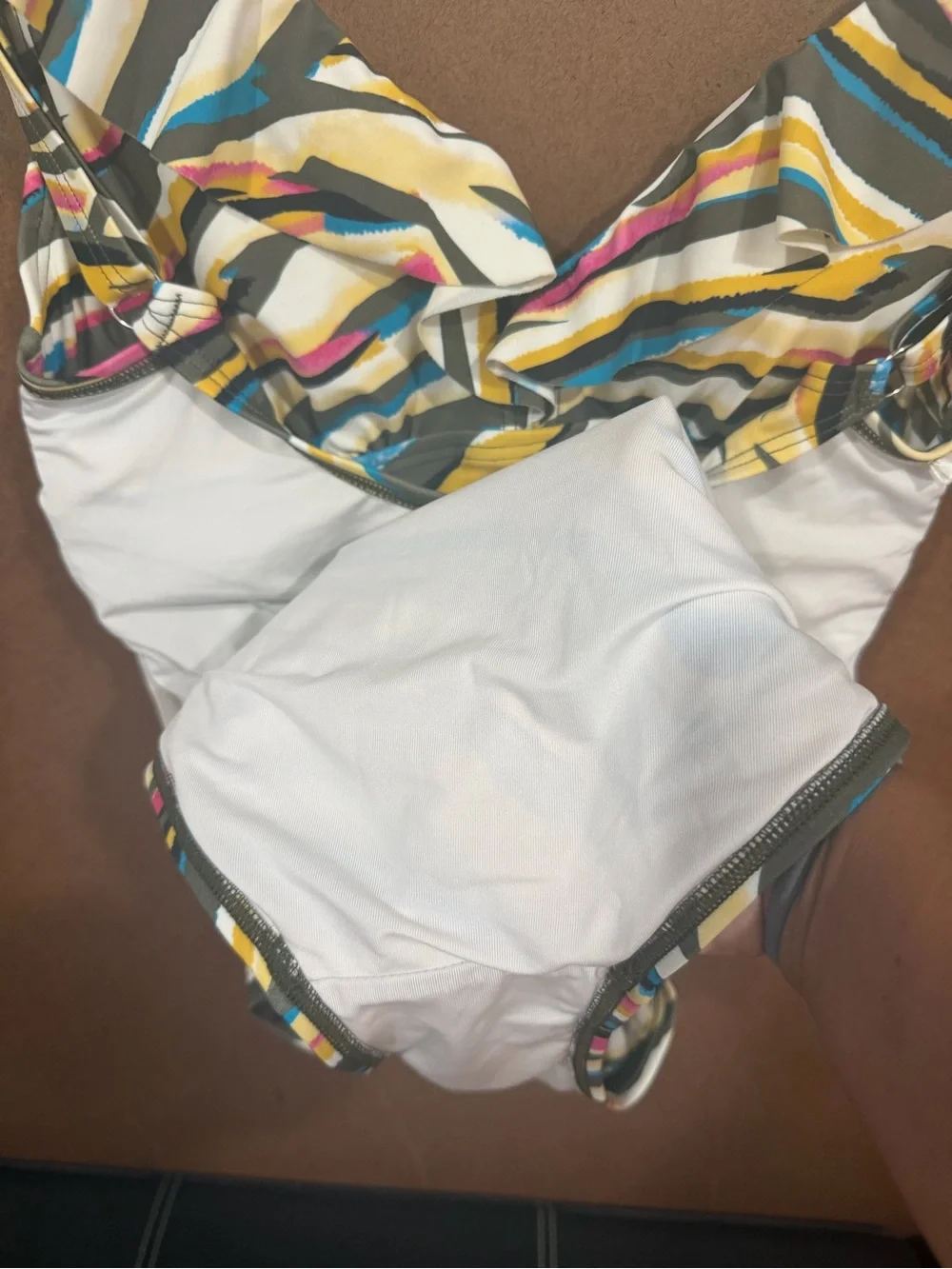 DKNY Multicolor Striped One-Piece Swimsuit ruffled v-neckline. Tummy control.8 - Picture 11 of 12
